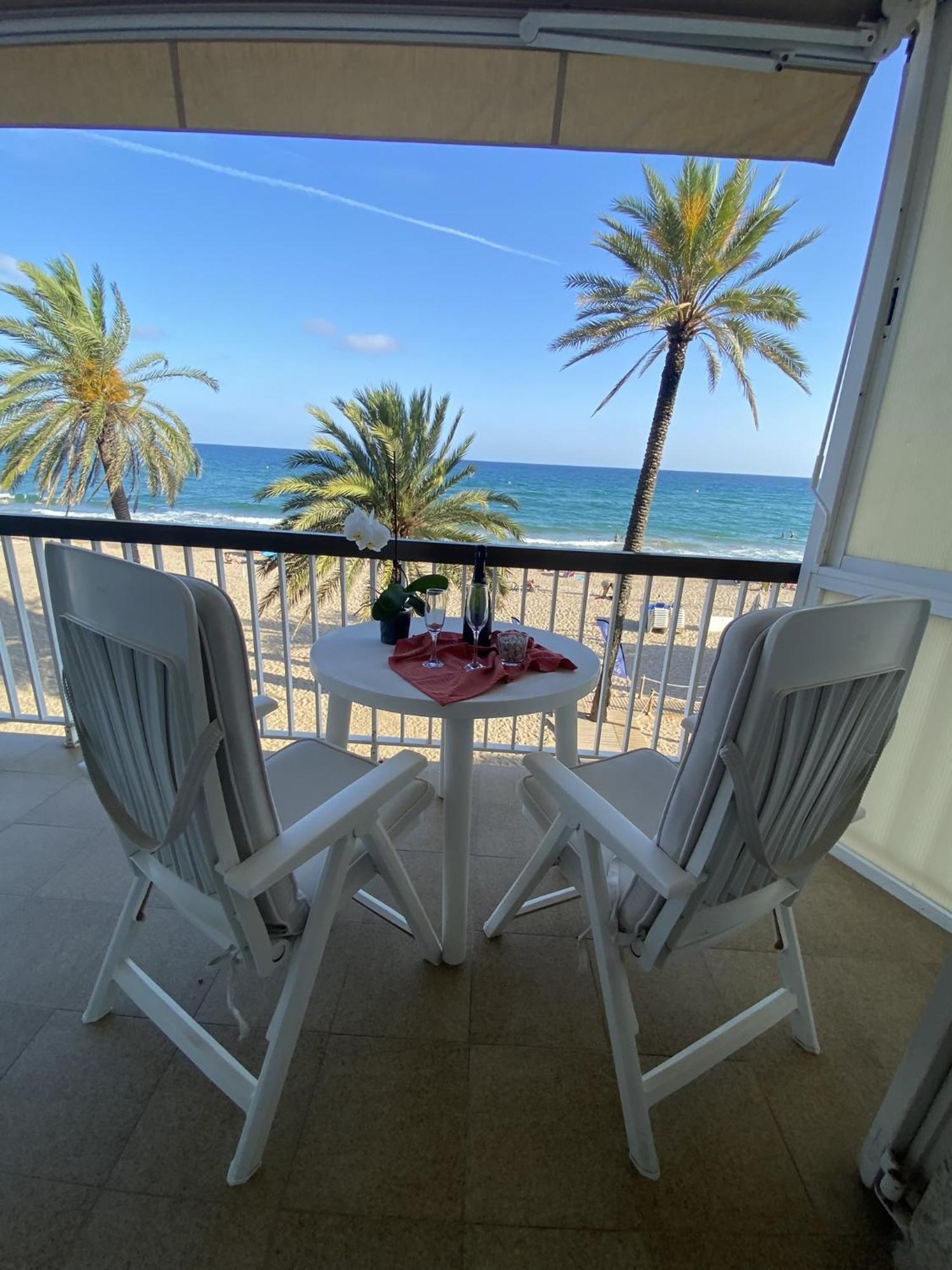 Appartement El Velero Una Terraza Al Mar à Calafell Extérieur photo