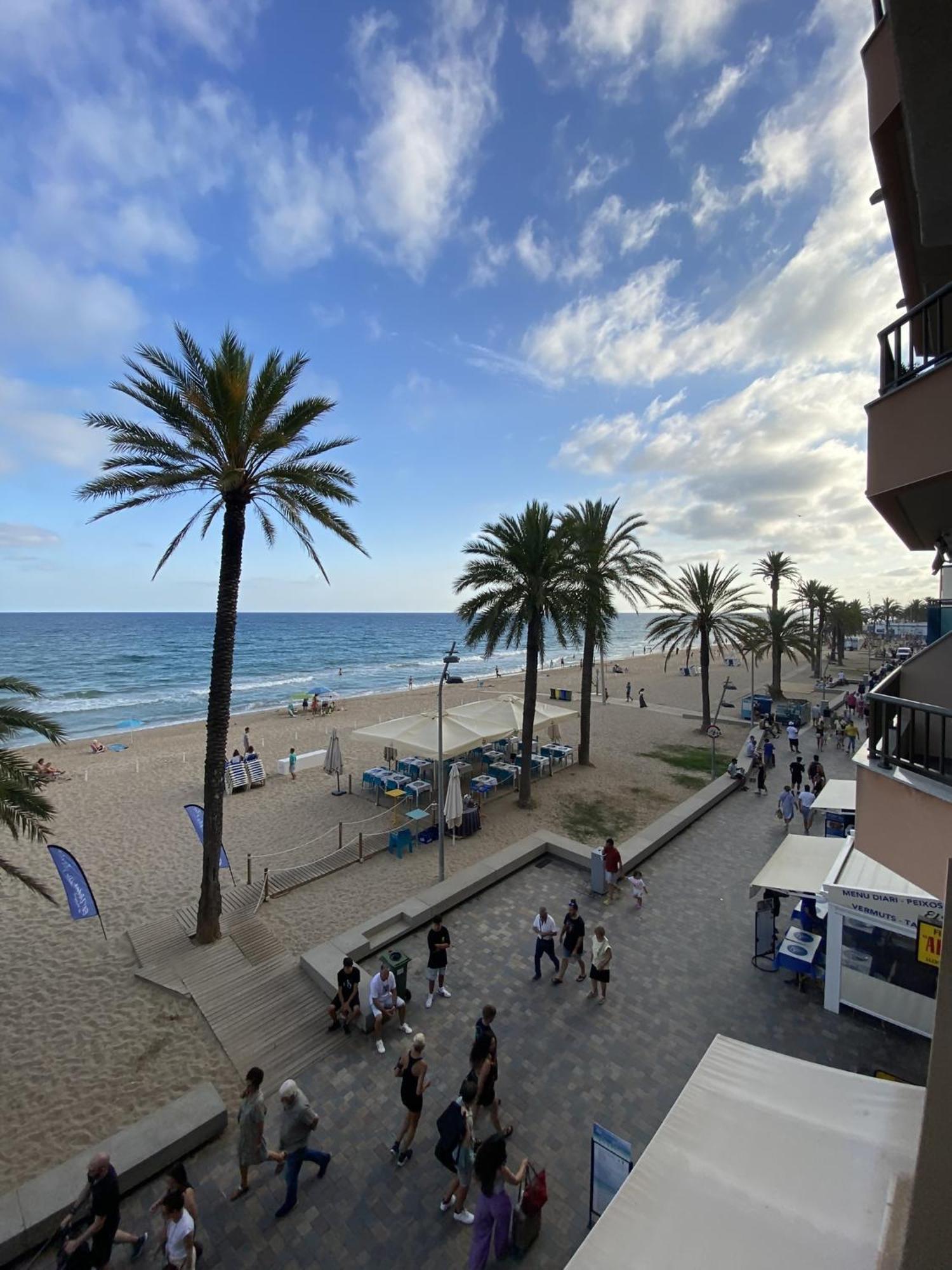 Appartement El Velero Una Terraza Al Mar à Calafell Extérieur photo